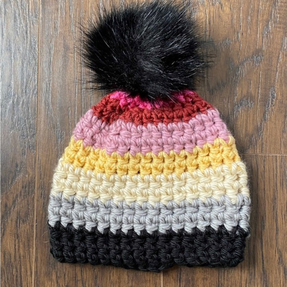 Slouchy Beanie, Pom Pom Hat, Chunky Crochet Hat, Brand New Never Worn - Picture 3 of 3